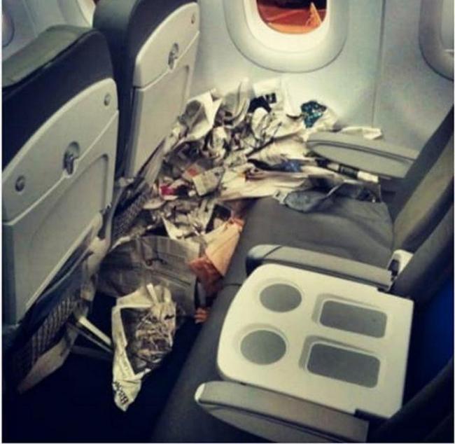 1001 kẻ rách giời rơi xuống... máy bay-8