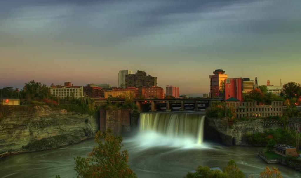 Dù bị đánh giá thấp, những thành phố này vẫn cực hút khách lạ thường-1