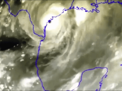 Video siêu bão quái vật Irma trút cuồng nộ lên Florida, toàn bộ chìm trong biển nước-1