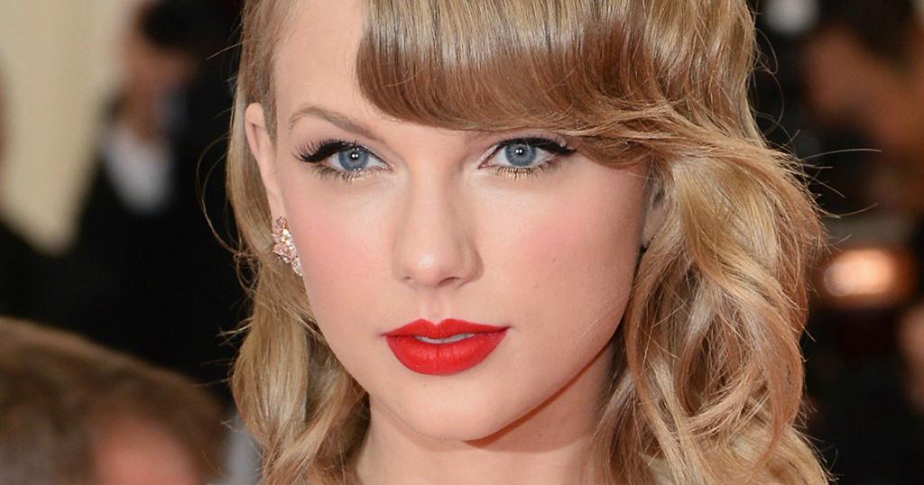 Taylor Swift: Sắc đẹp, tài năng hay nhân cách đều chặt đôi dư luận-4