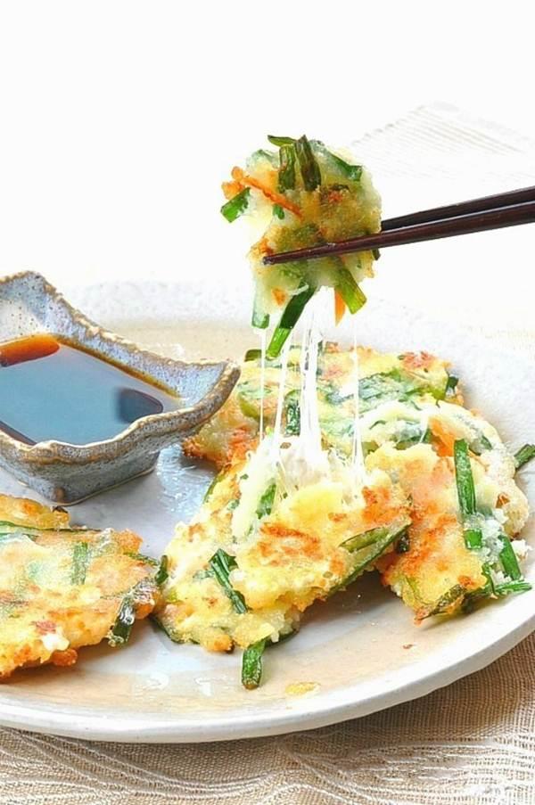 Thử ngay món bánh xèo phô mai kiểu Hàn đảm bảo bạn sẽ mê ngay-5