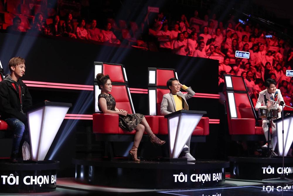 Vũ Cát Tường vừa chơi trống vừa bắn rap khiến đồng nghiệp trên ghế nóng... im bặt-4