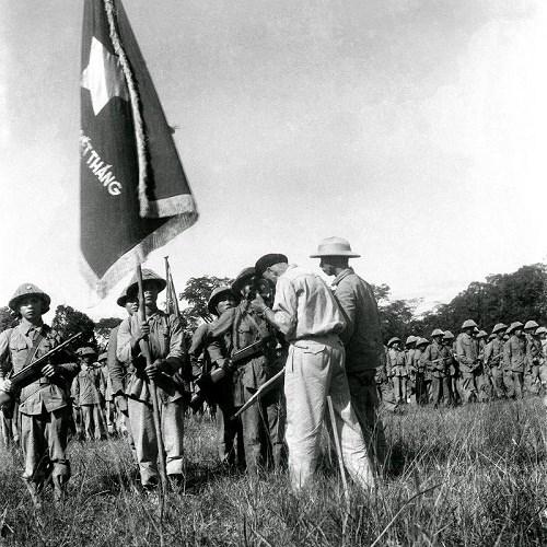 Nghệ sĩ nhiếp ảnh Nguyễn Hữu Cấy: Ký ức 9 ngày đêm chụp ảnh tang lễ Bác Hồ-4