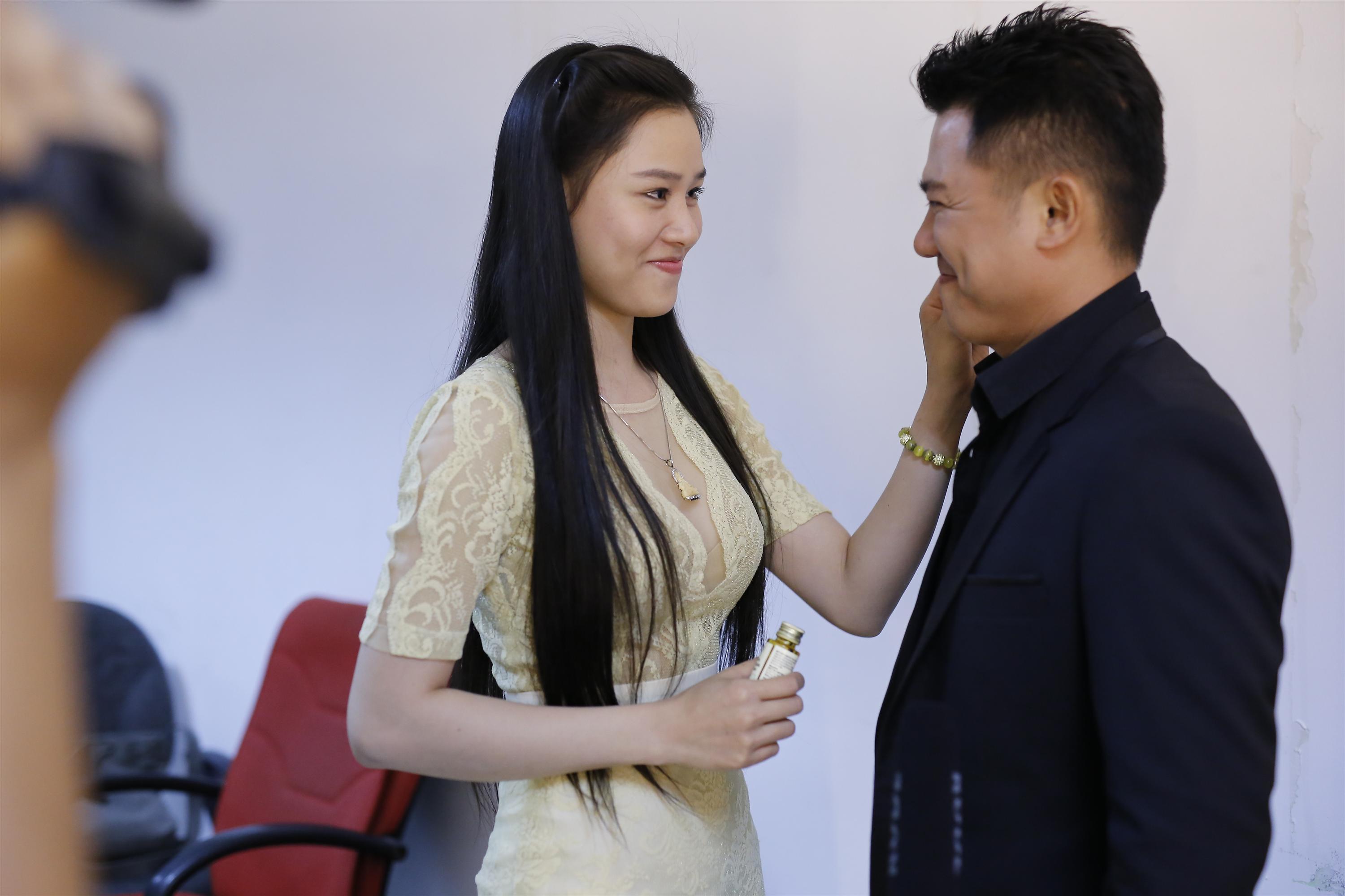 Vân Quang Long bất ngờ tiết lộ mắc bệnh thanh quản nên không thể theo nghề-6