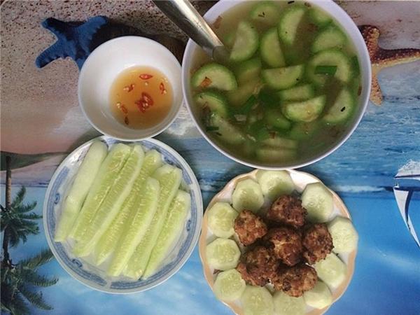 Nữ sinh gây sốt khi khoe bữa ăn ngon tự nấu chưa tới 25.000 đồng-9