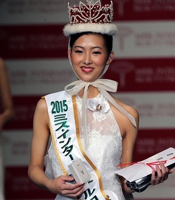 Những hoa hậu xấu nhất lịch sử khiến khán giả lắc đầu ngán ngẩm-14