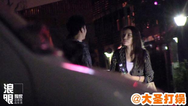Lý Thần bị bắt gặp trò chuyện thân mật với mỹ nhân lạ mặt không phải Phạm Băng Băng-3