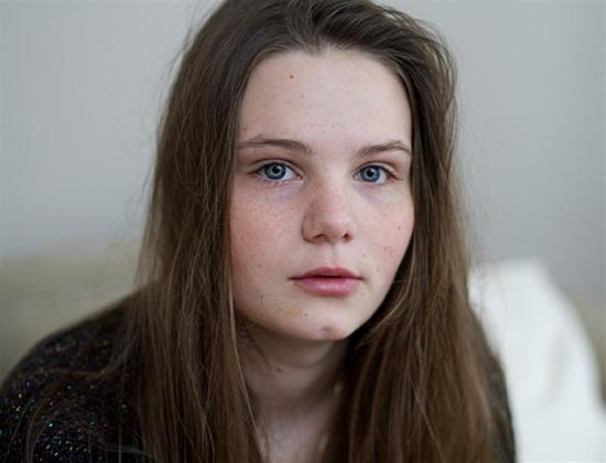 Tiết lộ gây sốc về giới tính thật của những cậu bé nổi tiếng trên màn ảnh-10