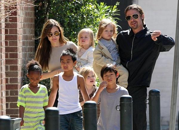 Bạn thân tiết lộ Angelina và Brad Pitt đã bí mật tái hợp-2