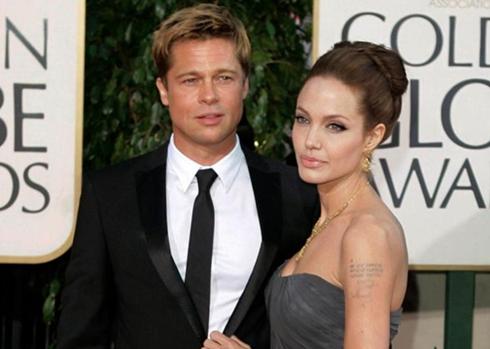 Bạn thân tiết lộ Angelina và Brad Pitt đã bí mật tái hợp