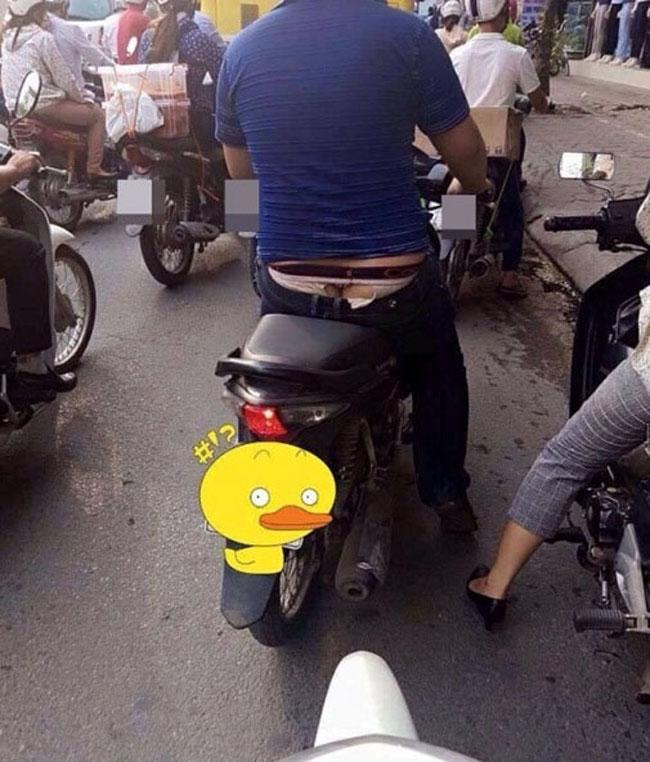 Đâu cớ gì phụ nữ, đàn ông nhiều khi cũng ăn mặc nhố nhăng đến khó coi-1