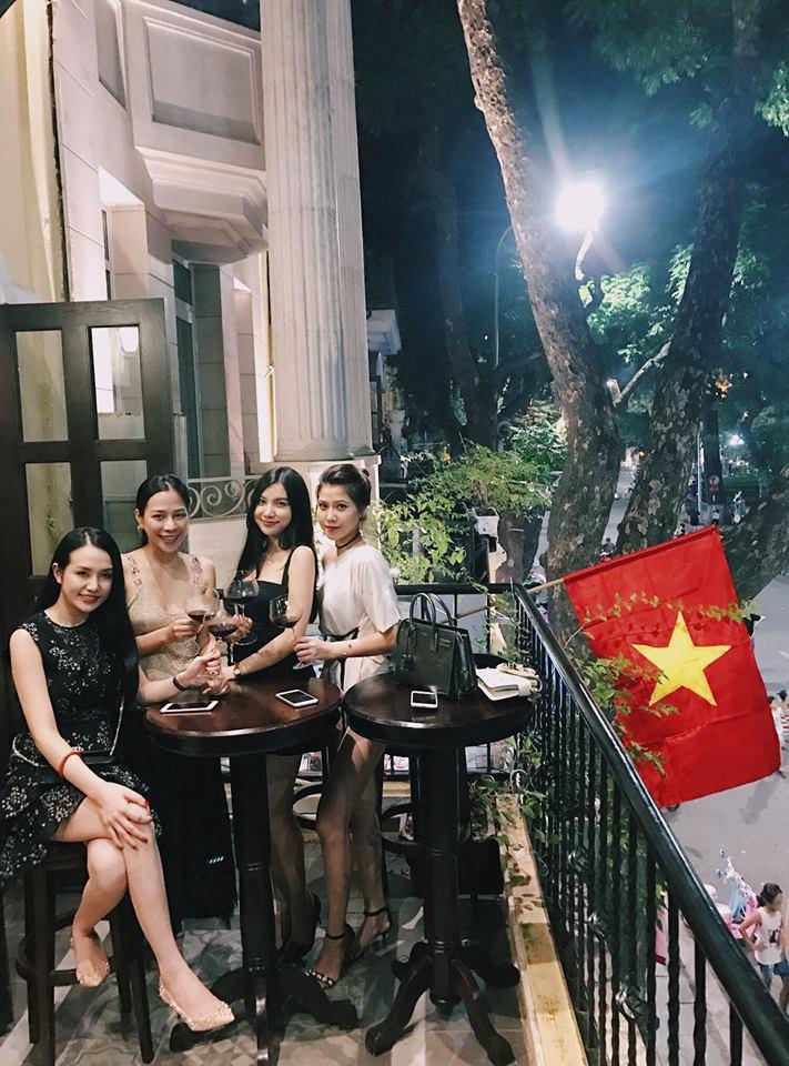 Hot girl - hot boy Việt 4/9: Hot girl nói 7 thứ tiếng Khánh Vy thoát tục với phong cách thời trang chất lừ-6