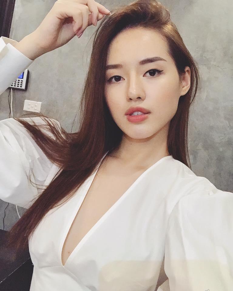 Hot girl - hot boy Việt 4/9: Hot girl nói 7 thứ tiếng Khánh Vy thoát tục với phong cách thời trang chất lừ-8