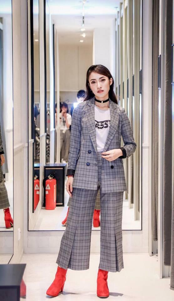 Hot girl - hot boy Việt 4/9: Hot girl nói 7 thứ tiếng Khánh Vy thoát tục với phong cách thời trang chất lừ-1