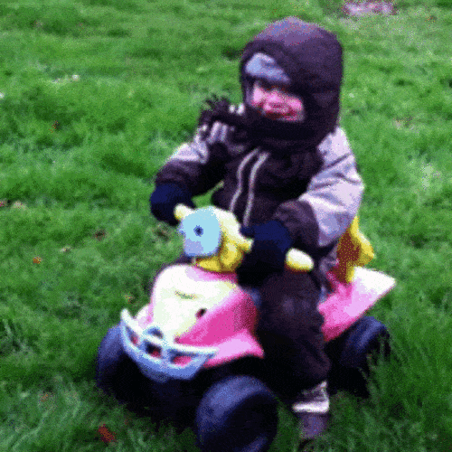 Ảnh động: Lũ trẻ gặp nạn hài hước lúc nghịch ngợm-2