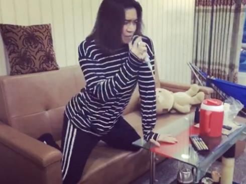 Hot girl - hot boy Việt 5/9: BB Trần 'quẩy' tưng bừng hit 'Vì ai vì anh' của Đông Nhi