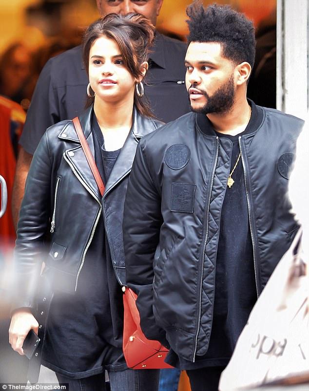 Chán sexy nổi loạn, Selena Gomez khoe street style giản dị đúng tuổi-6