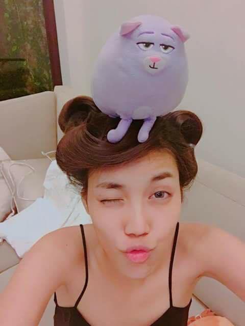 Tin sao Việt 5/9: Ngã bổ chửng giữa cổng đài truyền hình, Á hậu Tú Anh lo mình ế chồng vì tính hậu đậu-3