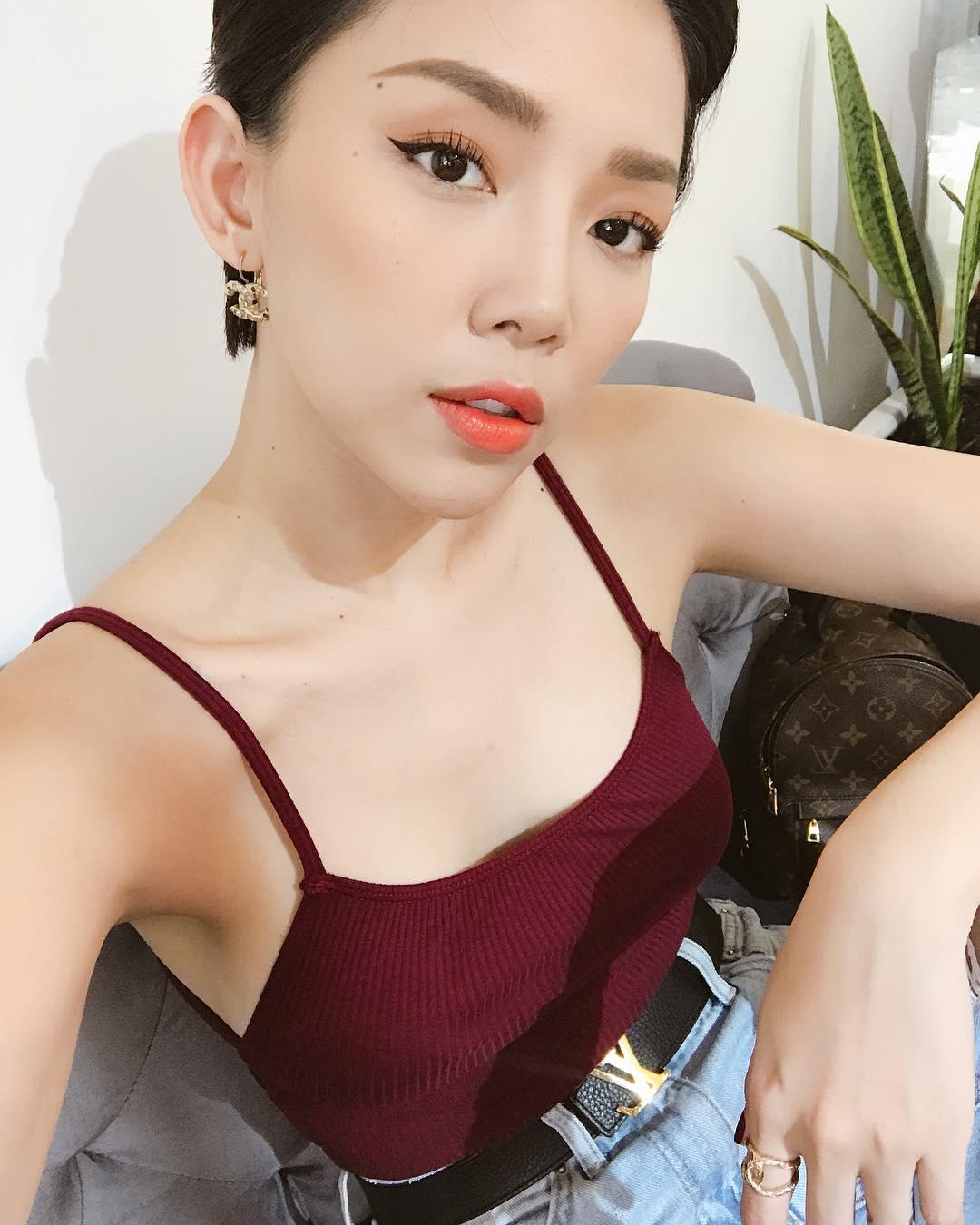 Tin sao Việt 5/9: Ngã bổ chửng giữa cổng đài truyền hình, Á hậu Tú Anh lo mình ế chồng vì tính hậu đậu-8