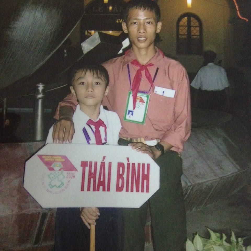 Lộ bộ ảnh thuở mài đũng quần chưa từng công bố của Sơn Tùng M-TP-13