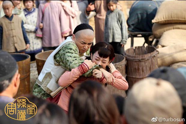 Gây sốt là thế nhưng phim hot của Tôn Lệ vẫn mắc lỗi sai ngớ ngẩn-2