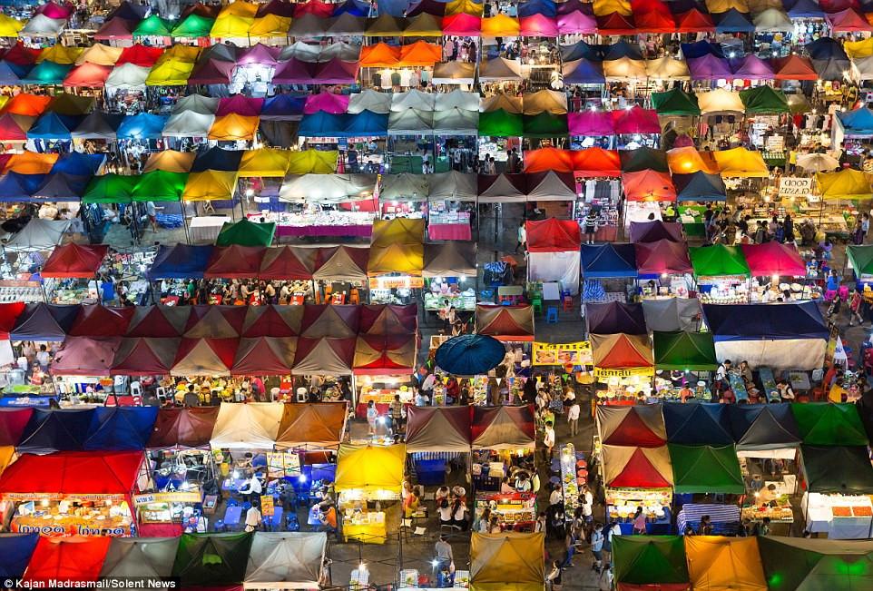 Chợ đêm khổng lồ ở Thái Lan-3