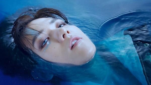 Lại là trùm cuối Baekhyun (EXO): Vài giây đằm mình dưới nước cũng đủ để fan bấn loạn-1