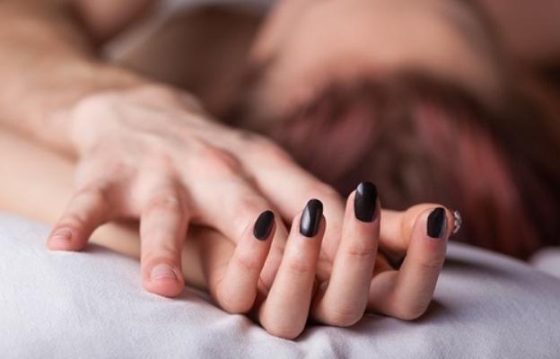 Chọn chồng theo tiêu chuẩn: nhà mặt phố, lương 40 triệu, đêm tân hôn mới ngất lịm vì sự thật...-4