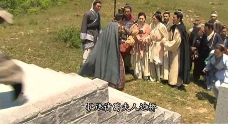 Trung Quốc chế nhạo cảnh nghèo nàn trong phim TVB-3