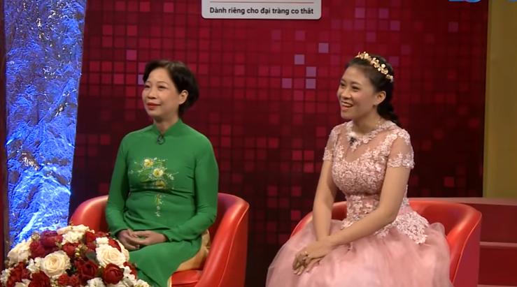 Mẹ chồng từng rất không hài lòng về mái tóc nhuộm vàng ngày con dâu về ra mắt-1