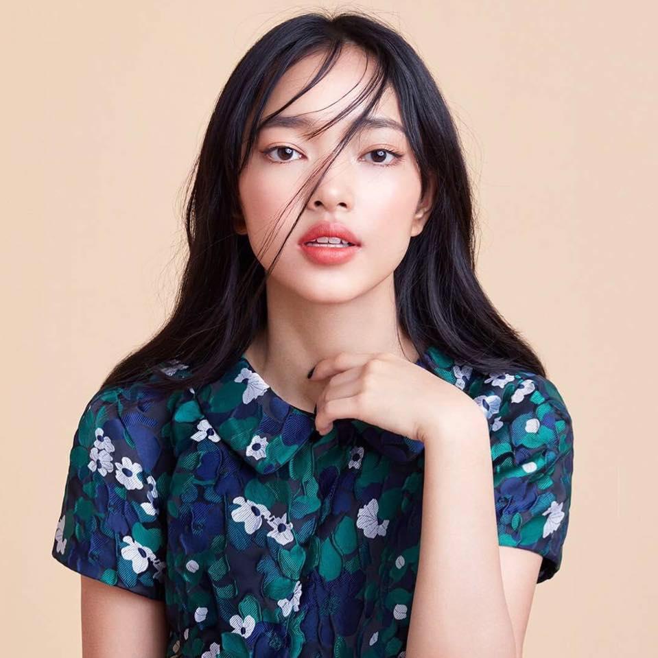 Hot girl - hot boy Việt 6/9: BB Trần bất ngờ khoe vòng 1 đẫy đà, quyến rũ-3