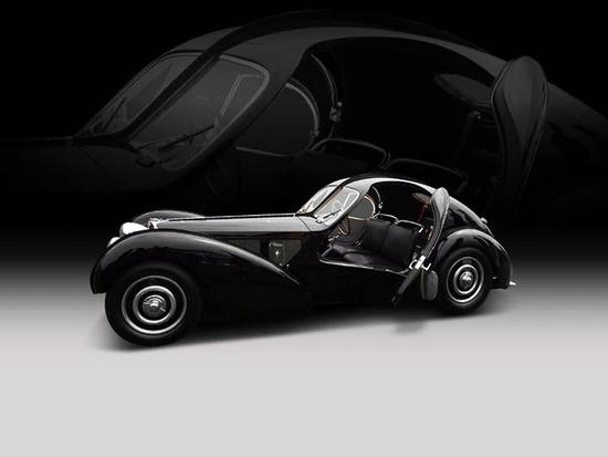 Cảnh đánh cắp Bugatti Type 57 của trùm tội phạm Jacomo