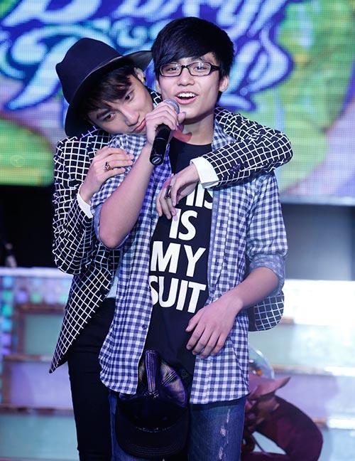 Đọ nhan sắc dàn trai xinh gái đẹp là em của các nghệ sĩ nổi tiếng-1