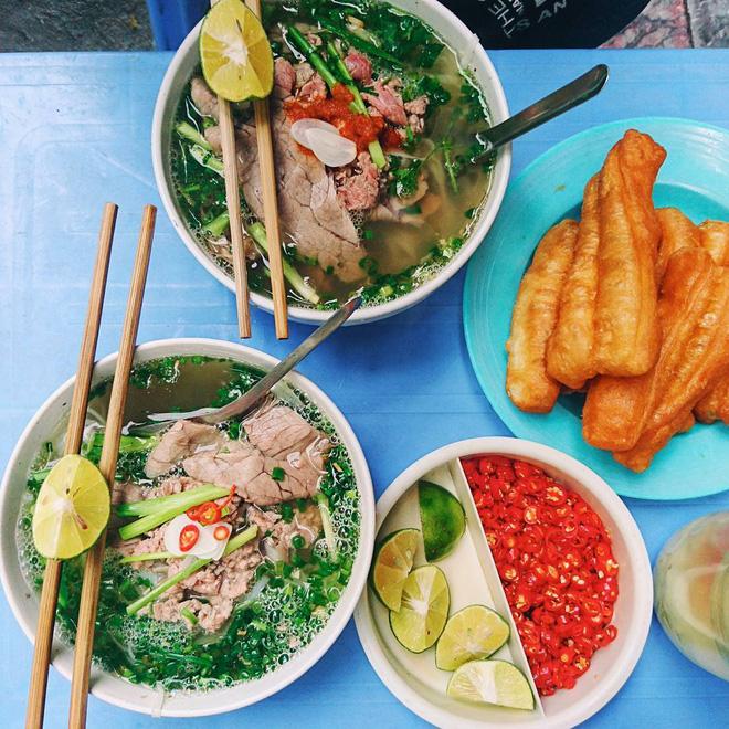 8 món ăn dân dã khách Tây hay rỉ tai nhau nhất định phải nếm khi đến Hà Nội-1