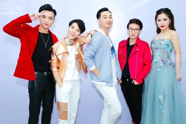 The Voice Kids vòng Đối đầu: Soobin ăn cơm hộp, diện giày đôi 13 triệu với Vũ Cát Tường-2