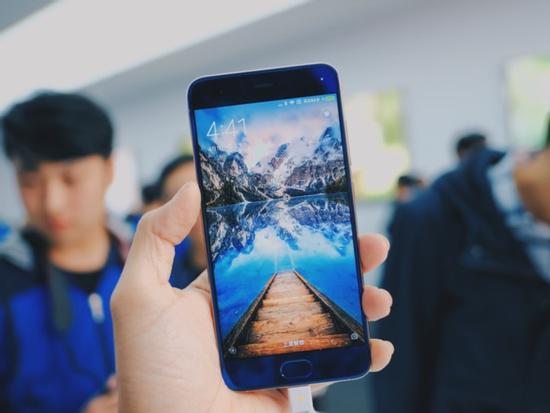 4 smartphone đẳng cấp nhưng ít phổ biến tại VN