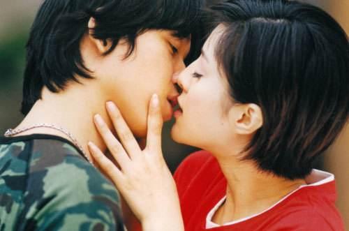 Ai là người chiếm giữ nụ hôn đầu trên màn ảnh của Phạm Băng Băng, Dương Mịch?-1