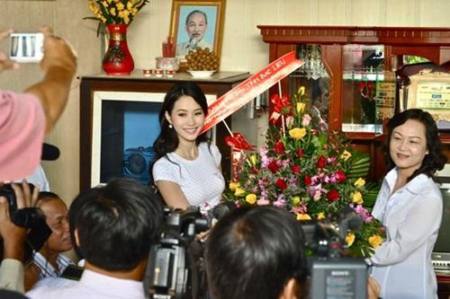 Hoa hậu Đặng Thu Thảo: Từ gái quê rửa bát đến đại mỹ nhân showbiz-6