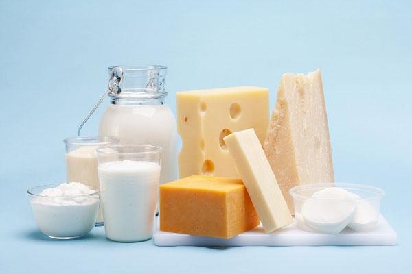 4 suy nghĩ sai lầm về sữa, phô mai, sữa chua cần tránh-1