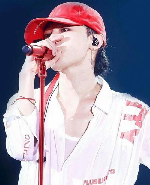 Vượt cả Taylor Swift và Lady Gaga, G-Dragon lập kỷ lục với concert tại Hong Kong-1