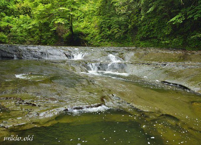 Khám phá khe suối đẹp như chốn thần tiên ở Nhật-4