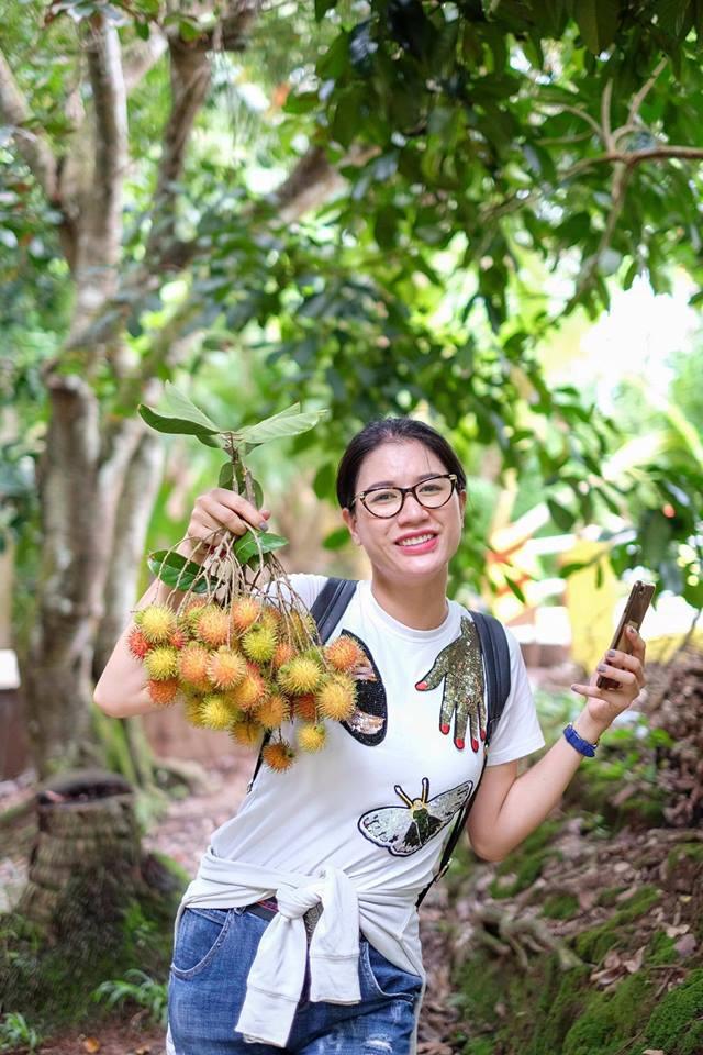 Bị chê ăn mặc lố lăng khi đi làm từ thiện, Trang Trần đáp trả: Tôi không phải hoa hậu lụa là gấm vóc-4