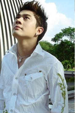 Mỗi lần thả thính hồ sơ tình ái, Lâm Khánh Chi lại khiến hàng loạt sao Việt... đau tim-6