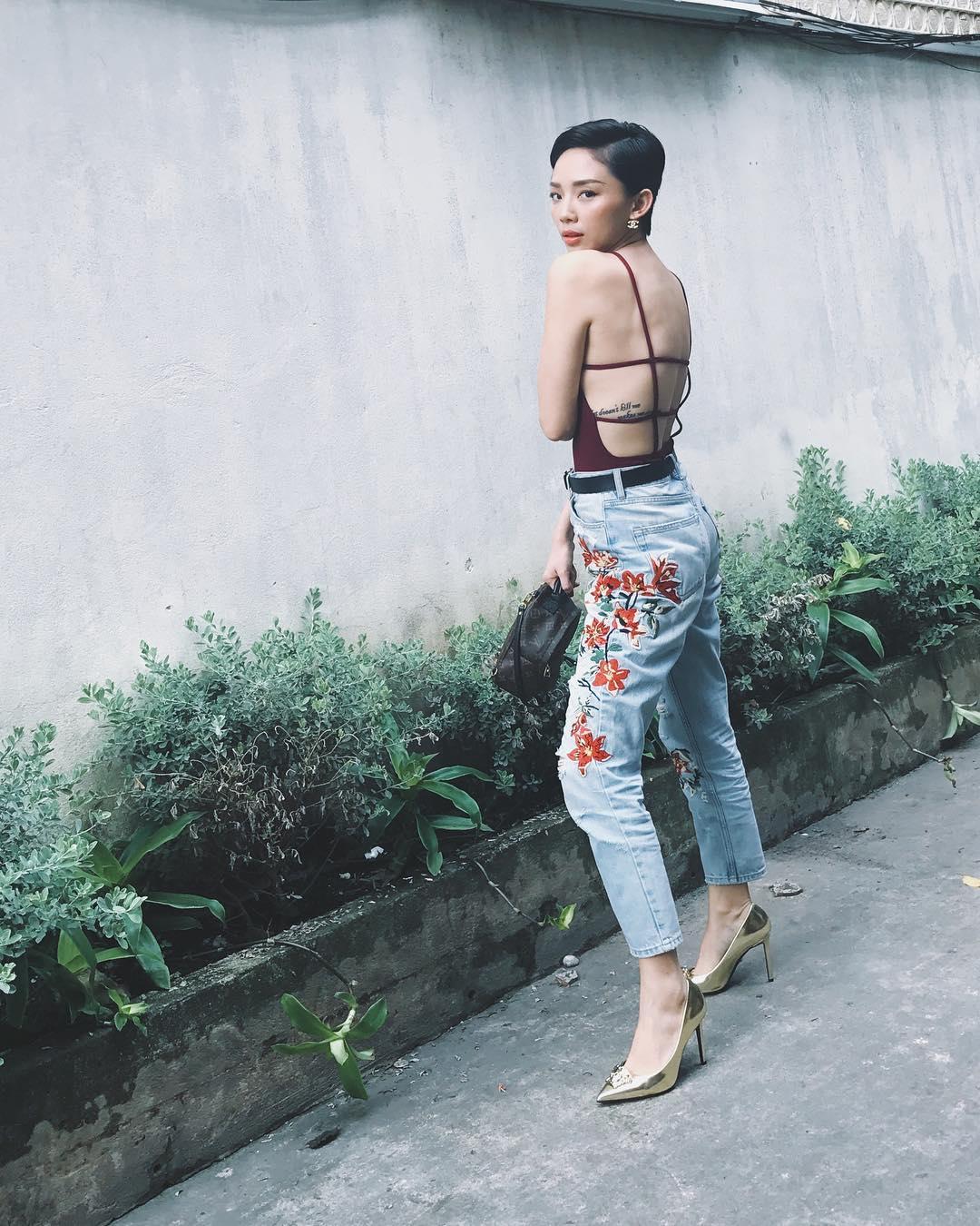 Tin sao Việt 7/9: Mạc Hồng Quân an nhiên bên vợ con sau thời gian lên tuyển-10