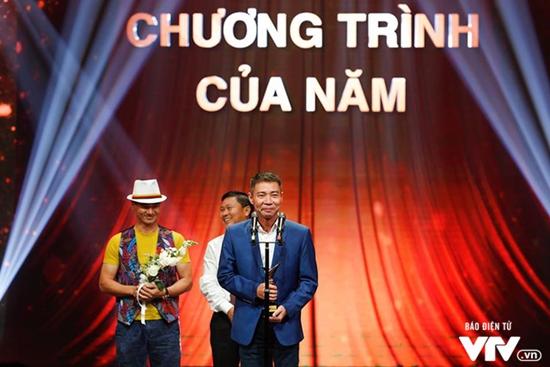 NSND Hoàng Dũng và phim Người phán xử chiến thắng tại VTV Awards 2017-2