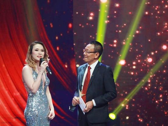 Sau nhiều năm giấu kín, MC Lại Văn Sâm lần đầu tiết lộ về người vợ đảm-4