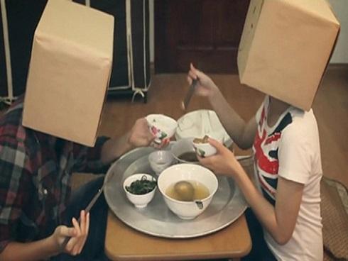 Trưởng công an xã xin nghỉ việc để làm phụ xe container vì thu nhập chỉ 3,1 triệu/tháng-3