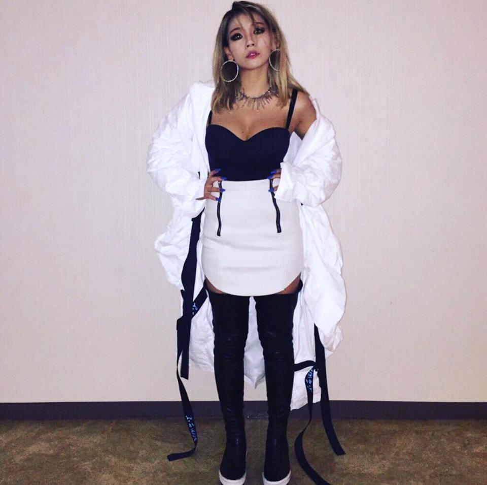 Dara diện phong cách cái bang - CL rườm rà nhất bảng street style Hàn tuần này-1