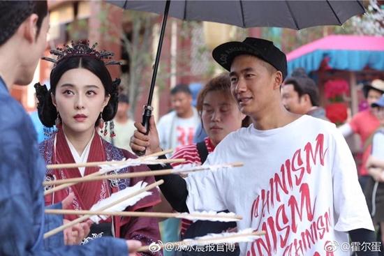 Phạm Băng Băng lại gây bão với loạt ảnh diện váy áo mỏng tang lộ nội y-12