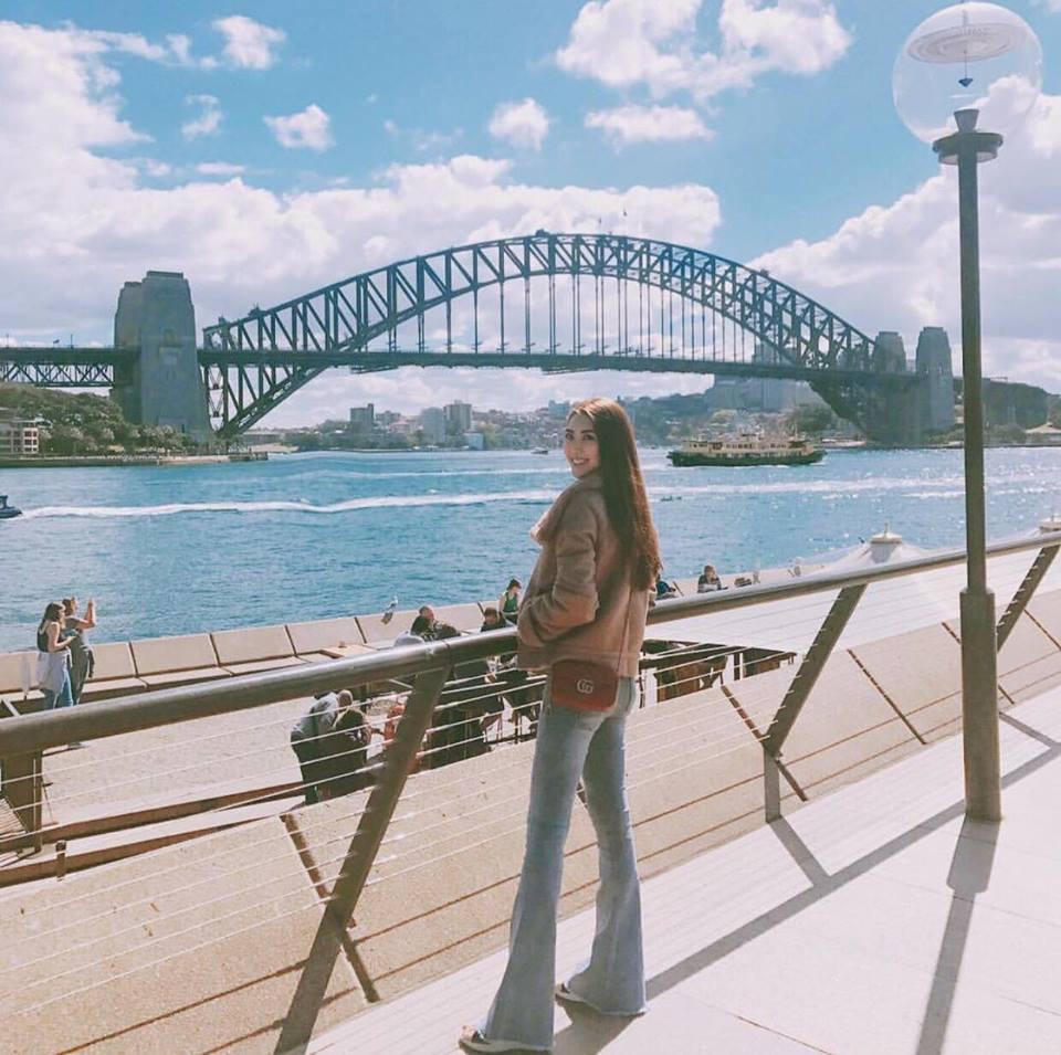 Bộ ba chân dài Tú Hảo - Ánh Quỳnh - Tường Linh đồng loạt khoe street style cực bắt mắt-3